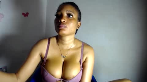 Snapshot of beautiful_moanna chatting on 6, 5, 2026 moanna online show from 6, 5, 2026