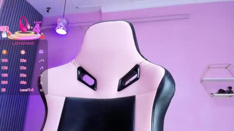 Snapshot of beautty_woman_ chatting on 22, 6, 2026 Sara online show from 22, 6, 2026