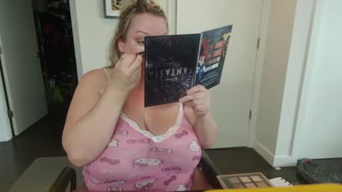 Snapshot of beauty4agent chatting on 15, 9, 2025 beauty4agent online show from 15, 9, 2025