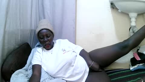 Snapshot of beauty_anjela chatting on 7, 7, 2026 beauty_anjela online show from 7, 7, 2026