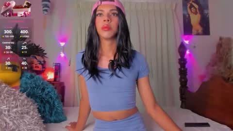 Snapshot of beauty_doll01 chatting on 22, 9, 2025 Leydi online show from 22, 9, 2025