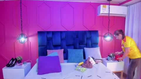 Snapshot of beauty_milf4 chatting on 7, 7, 2026 Chantall online show from 7, 7, 2026