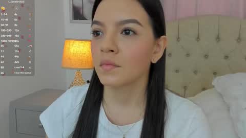 Ariana Reyes online show from 24, 11, 2025