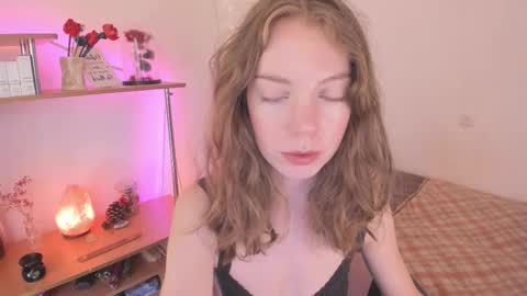 Snapshot of beautyeliise chatting on 7, 10, 2025 Eliise online show from 7, 10, 2025