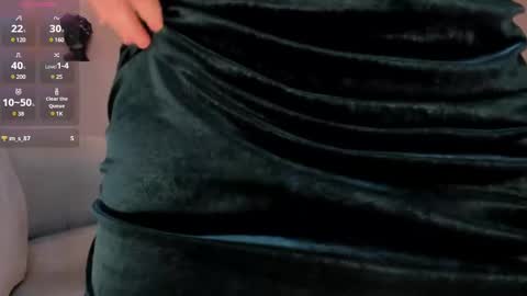 Am Becca online show from 3, 3, 2025