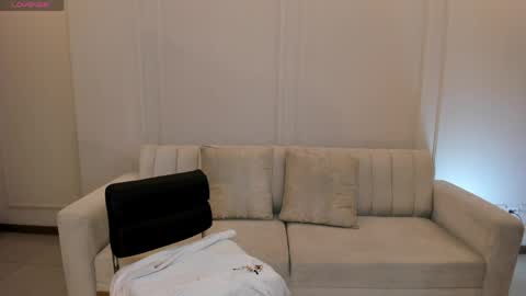 Snapshot of beccabaxter chatting on 9, 5, 2026 Am Becca online show from 9, 5, 2026