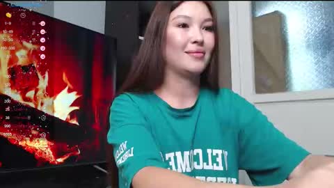 BeccaHert online show from 5, 10, 2025