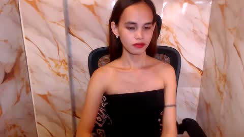 Snapshot of beccamiller22 chatting on 15, 5, 2026 becca online show from 15, 5, 2026