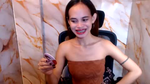 Snapshot of beccamiller22 chatting on 29, 6, 2026 becca online show from 29, 6, 2026