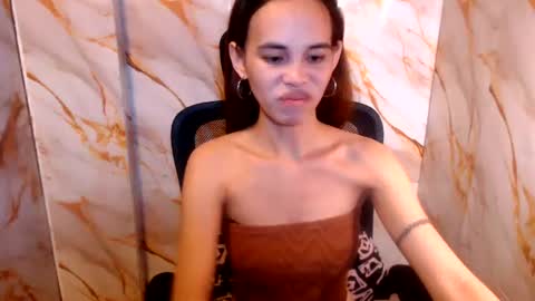 Snapshot of beccamiller22 chatting on 7, 7, 2026 becca online show from 7, 7, 2026