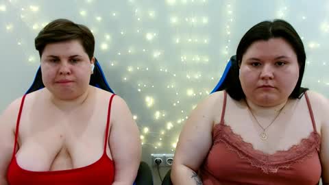 Snapshot of beckyandellen chatting on 29, 3, 2026 BeckyAndEllen online show from 29, 3, 2026
