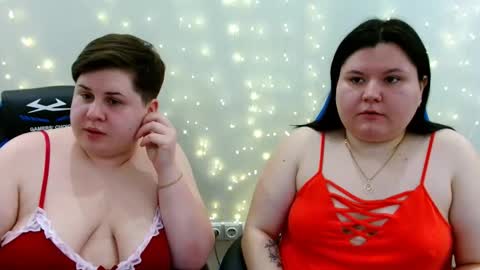 Snapshot of beckyandellen chatting on 13, 4, 2026 BeckyAndEllen online show from 13, 4, 2026
