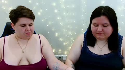 Snapshot of beckyandellen chatting on 27, 5, 2026 BeckyAndEllen online show from 27, 5, 2026