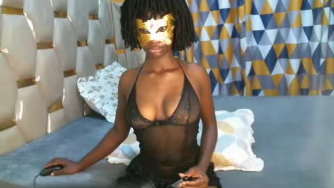 Snapshot of beckyberry24 chatting on 8, 11, 2025 jamie online show from 8, 11, 2025