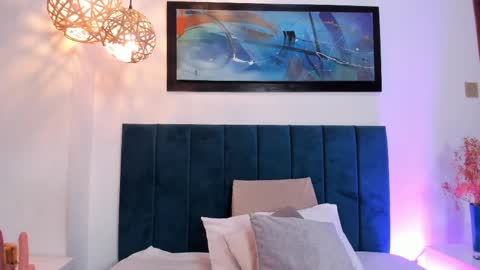 BeckyVidal online show from 24, 9, 2025