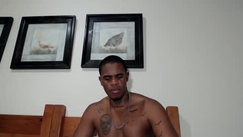 Snapshot of bedroom_gangster chatting on 7, 10, 2025 Frank online show from 7, 10, 2025