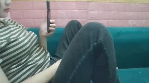 beebaby_xx online show from 13, 10, 2025