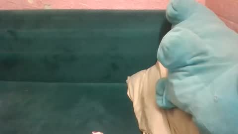 beebaby_xx online show from 23, 10, 2025