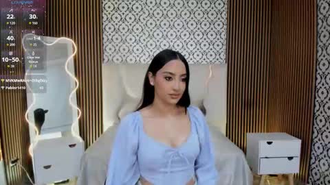 BELLA online show from 5, 11, 2025