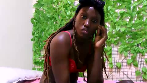 Snapshot of beib_love chatting on 19, 5, 2026 beib_love online show from 19, 5, 2026