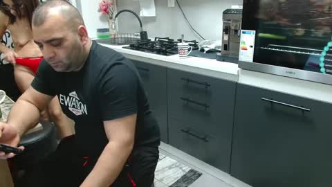 kevin and Bella online show from 31, 12, 2024