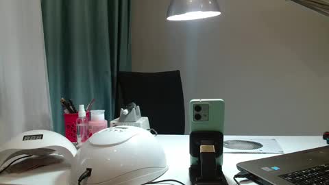 kevin and Bella online show from 10, 1, 2025