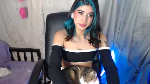 modelo independiente online show from 4, 12, 2024