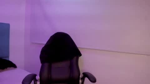 Bella online show from 26, 9, 2025