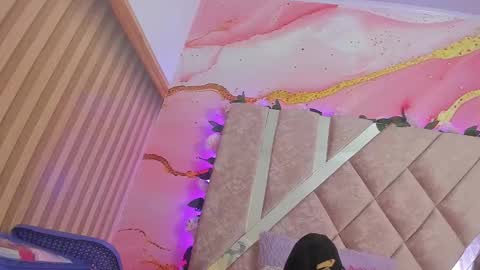 Snapshot of bella__sweets chatting on 5, 2, 2026 Melanie online show from 5, 2, 2026