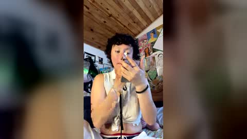 Snapshot of bella__w chatting on 17, 1, 2026 Zia online show from 17, 1, 2026