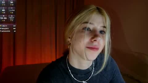 Snapshot of bella_amoury chatting on 19, 4, 2026 Bella online show from 19, 4, 2026