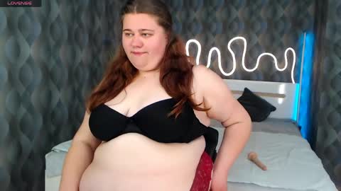 Snapshot of bella_blvack chatting on 2, 5, 2026 bella_blvack online show from 2, 5, 2026