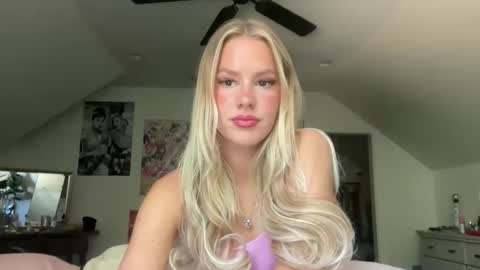 Snapshot of bella_christian chatting on 3, 6, 2026 Bella Baby online show from 3, 6, 2026