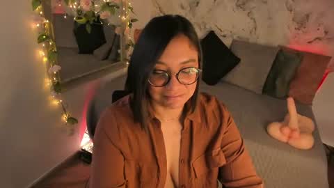 Snapshot of bella_desi chatting on 13, 6, 2026 Dessi online show from 13, 6, 2026