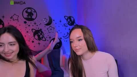 Snapshot of bella_dorn chatting on 28, 7, 2026 Bella online show from 28, 7, 2026