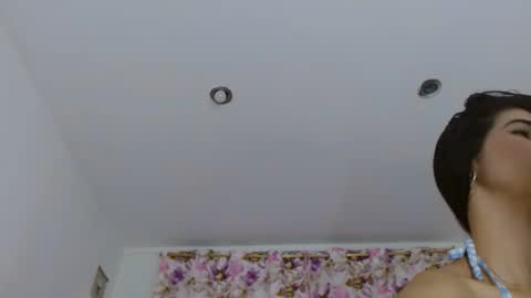 bella_gentle online show from 15, 4, 2026