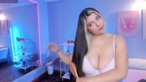  Bella  online show from 25, 2, 2026