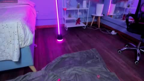  Bella  online show from 27, 2, 2026