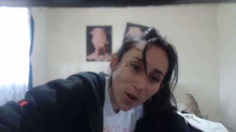 Snapshot of bella_luna34 chatting on 23, 4, 2026 bella_luna34 online show from 23, 4, 2026