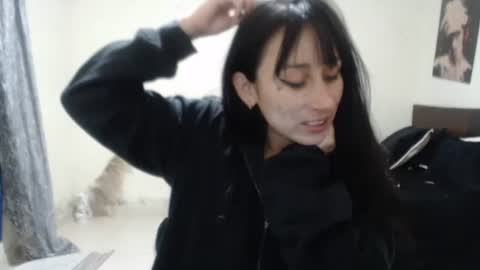Snapshot of bella_luna34 chatting on 5, 5, 2026 bella_luna34 online show from 5, 5, 2026