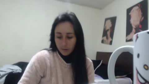 Snapshot of bella_luna34 chatting on 13, 5, 2026 bella_luna34 online show from 13, 5, 2026
