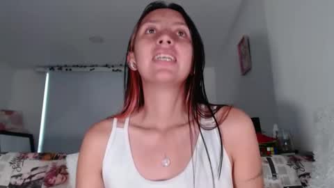 Snapshot of bella_marlowe chatting on 19, 1, 2025 Bella Marlowe online show from 19, 1, 2025