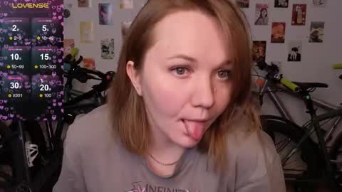 Bella online show from 6, 11, 2025