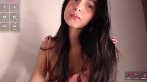 Snapshot of bella_musee chatting on 1, 3, 2025   online show from 1, 3, 2025