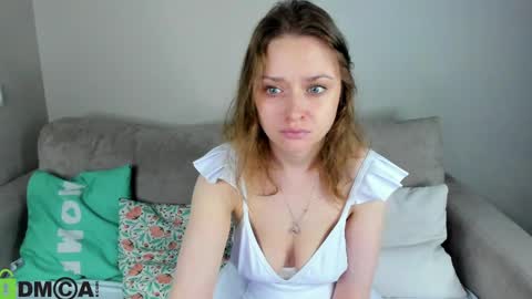 Snapshot of bella_ramsi chatting on 7, 5, 2026 Linda Bella online show from 7, 5, 2026