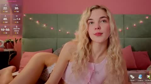 Bella NEW ROOM online show from 8, 5, 2026