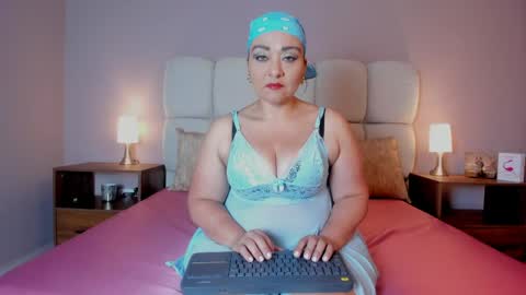 Snapshot of bella_vesper chatting on 13, 5, 2026 bella_vesper online show from 13, 5, 2026