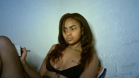 Snapshot of bellabeltra chatting on 19, 1, 2025 Bella online show from 19, 1, 2025