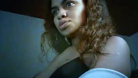 Snapshot of bellabeltra chatting on 28, 2, 2025 Bella online show from 28, 2, 2025