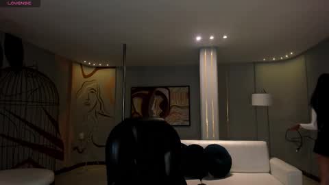  Bella C  online show from 18, 2, 2026